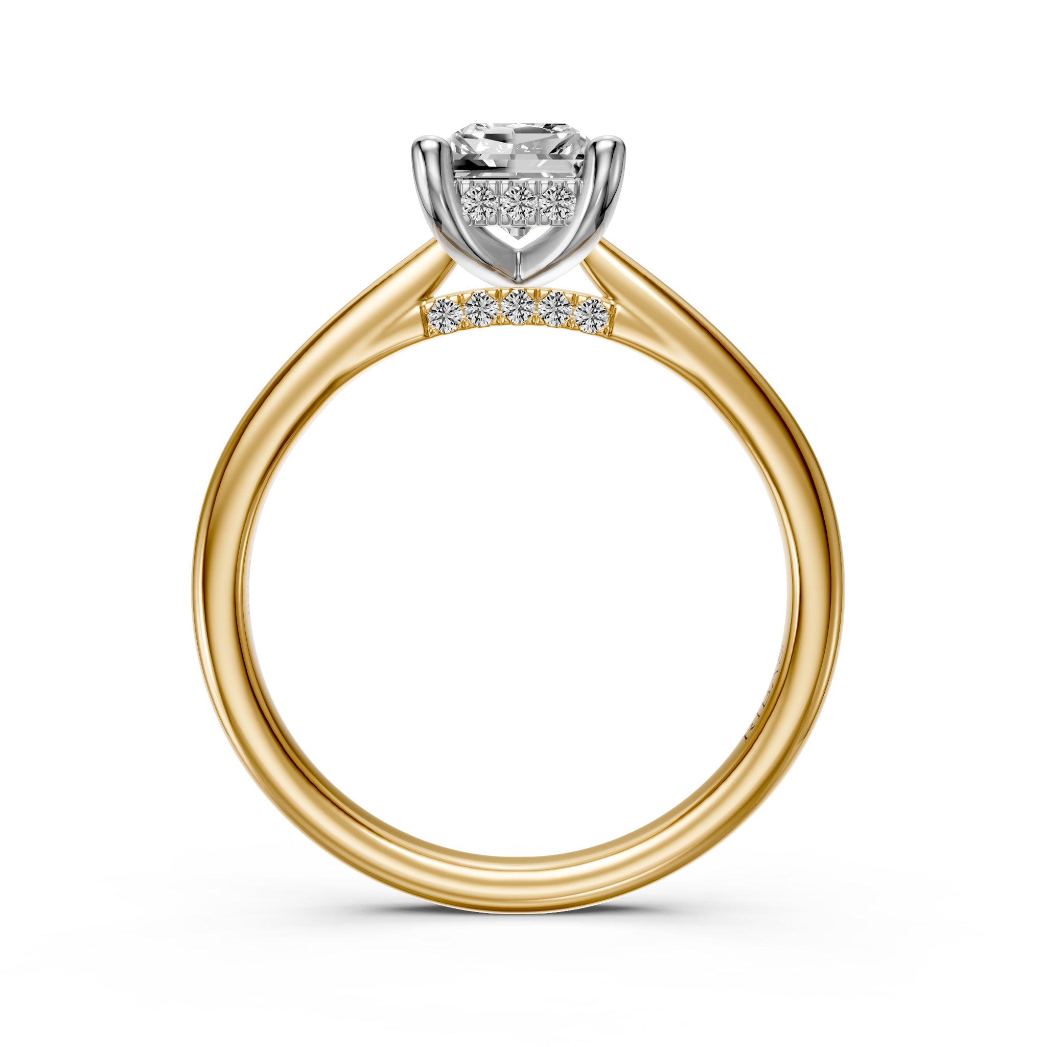 Diamond Ring in Yellow Gold