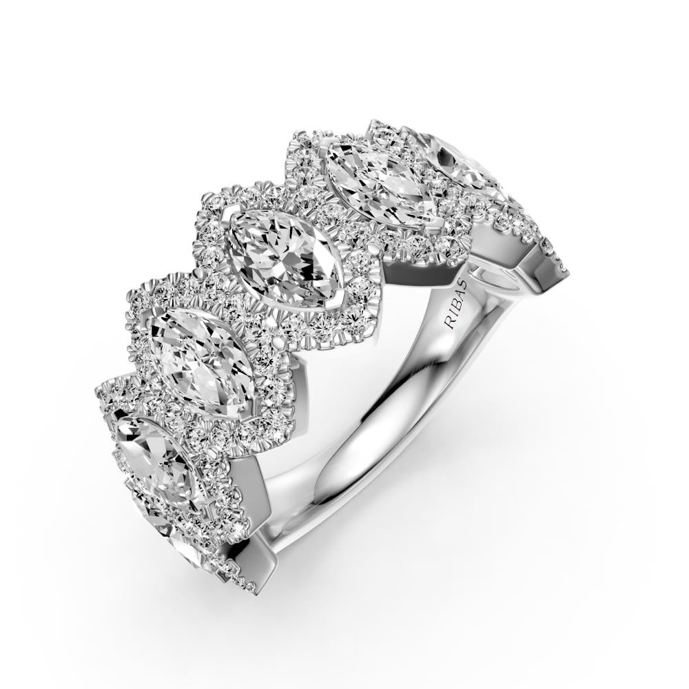 Diamond Ring in White Gold