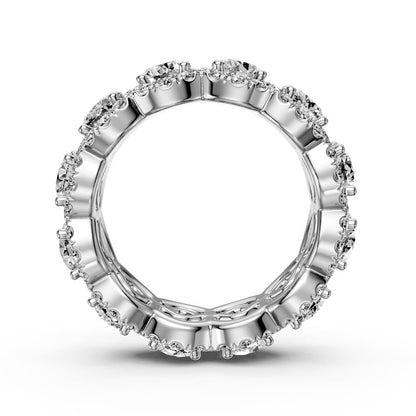 Diamond Ring in White Gold