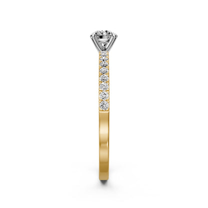 Diamond Ring in Yellow Gold