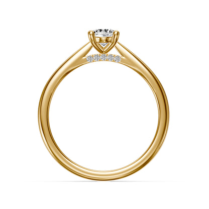 Diamond Ring in Yellow Gold