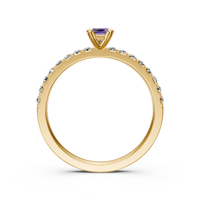 Diamond Ring with Tanzanite in Yellow Gold