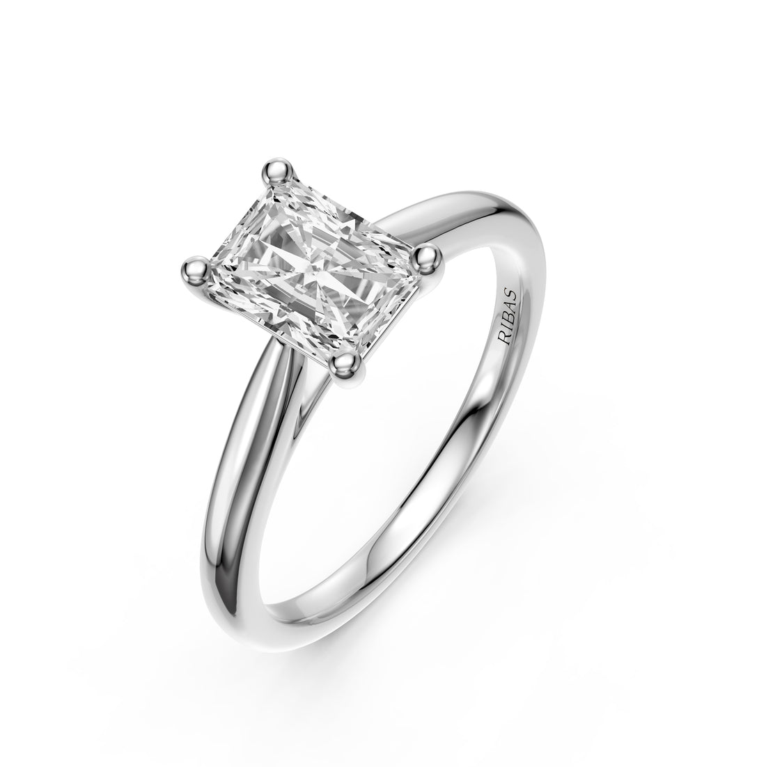 Diamond Ring in White Gold