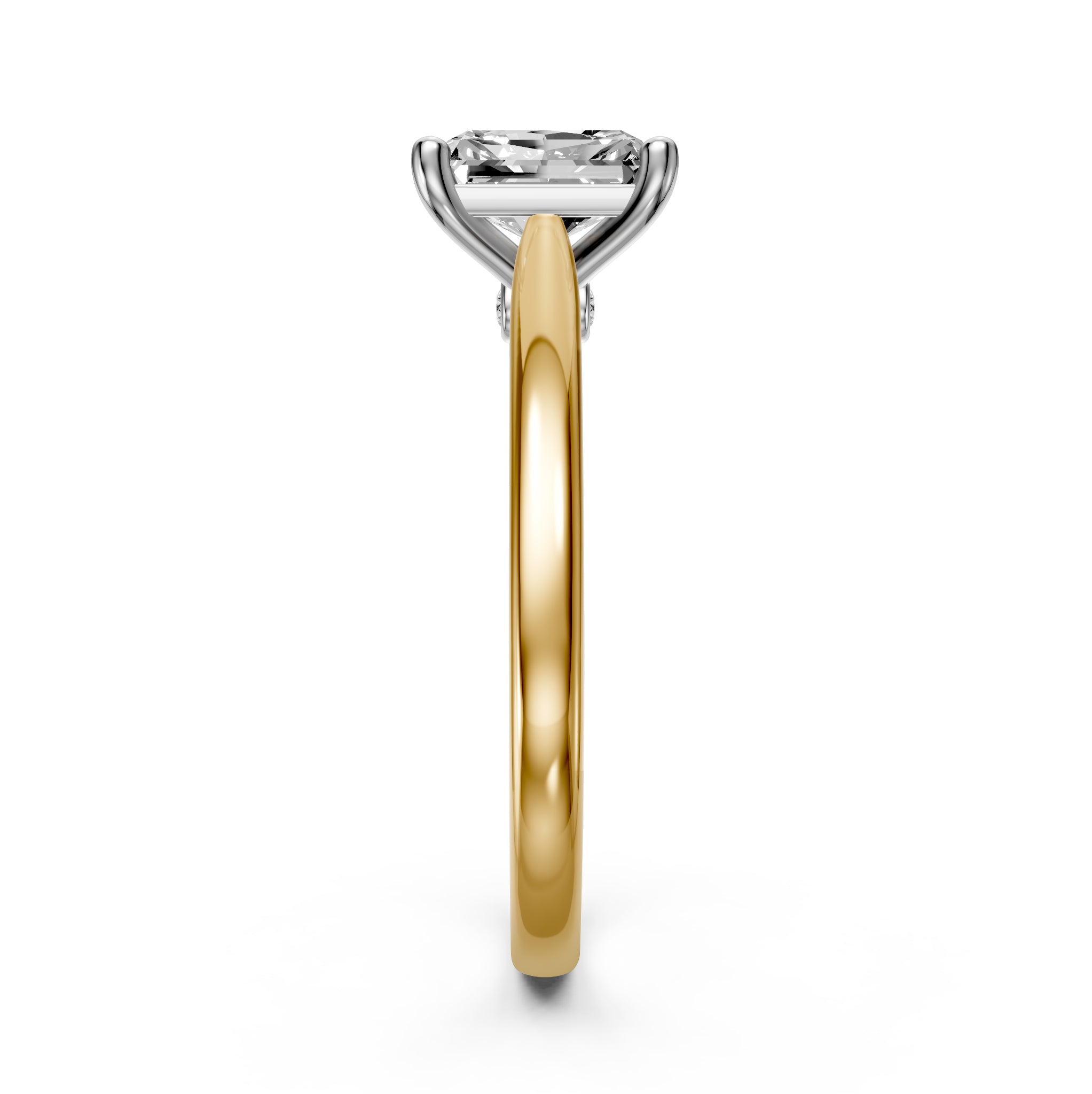 Diamond Ring in Yellow Gold
