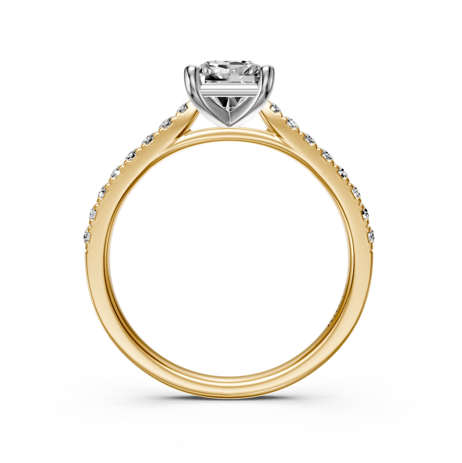Diamond Ring in Yellow Gold