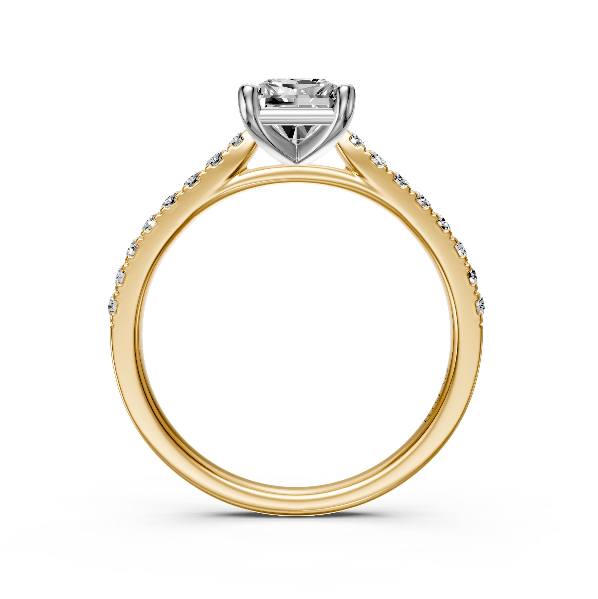 Diamond Ring in Yellow Gold