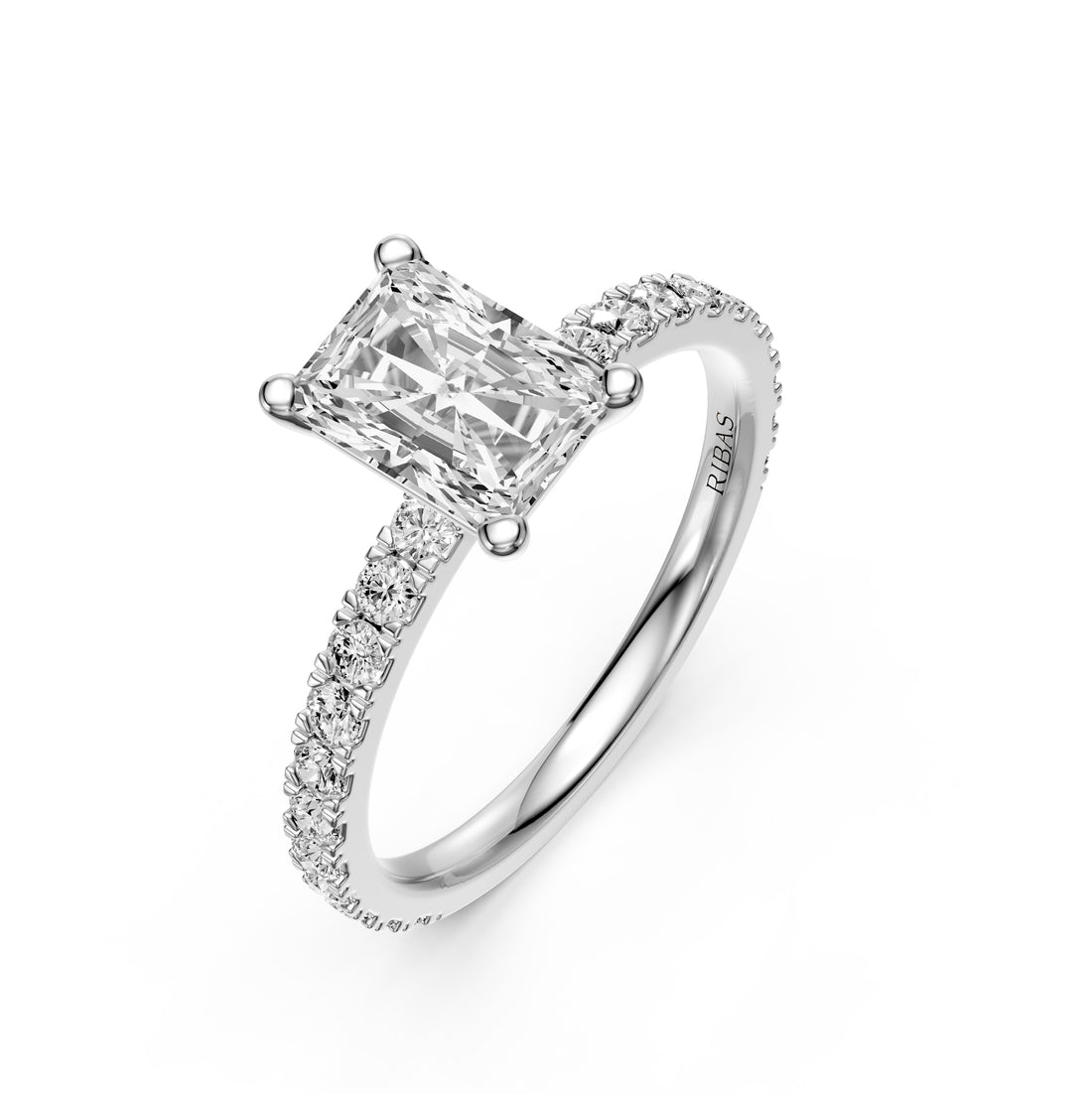 Diamond Ring in White Gold
