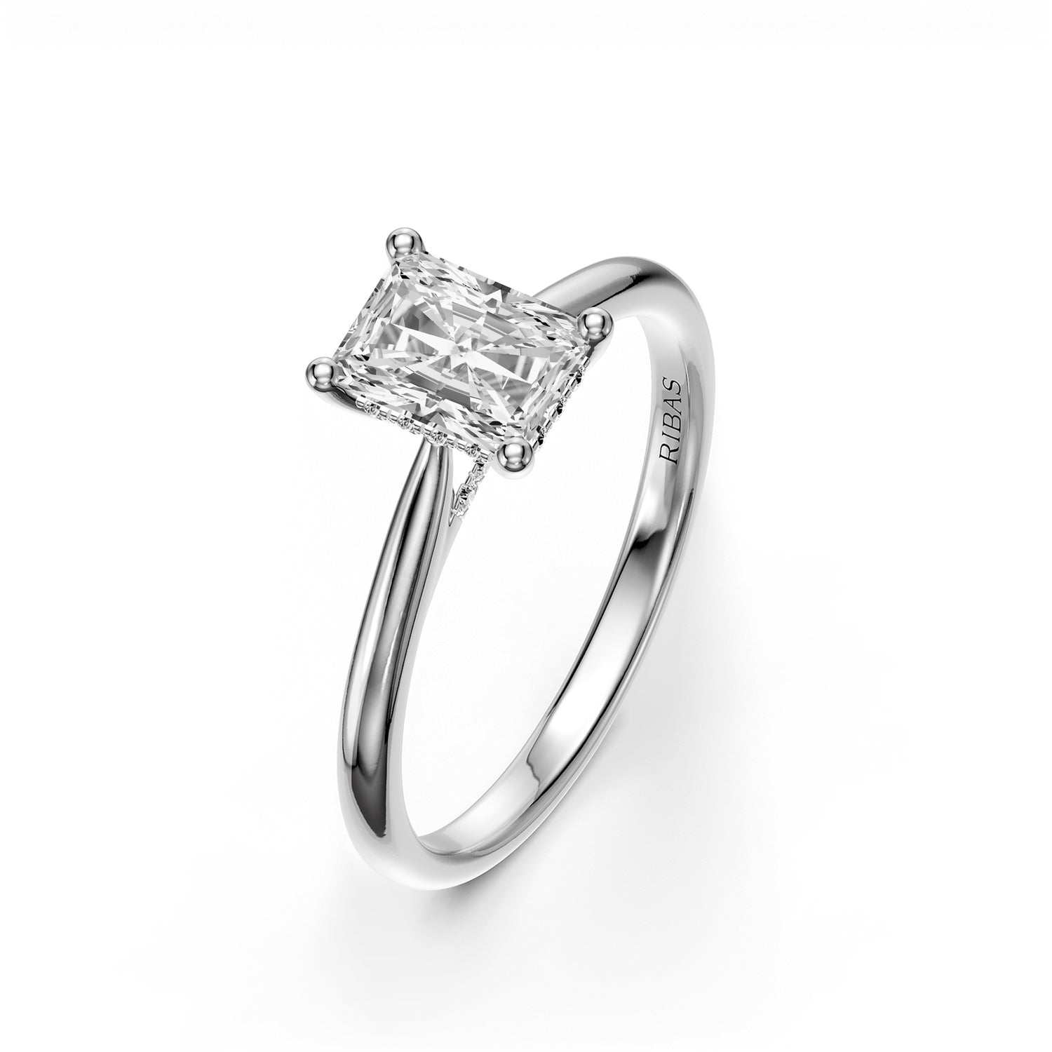 Diamond Ring in White Gold
