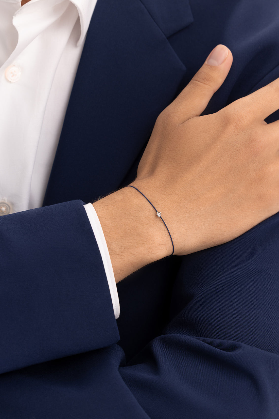 String Bracelet with Diamond in White Gold